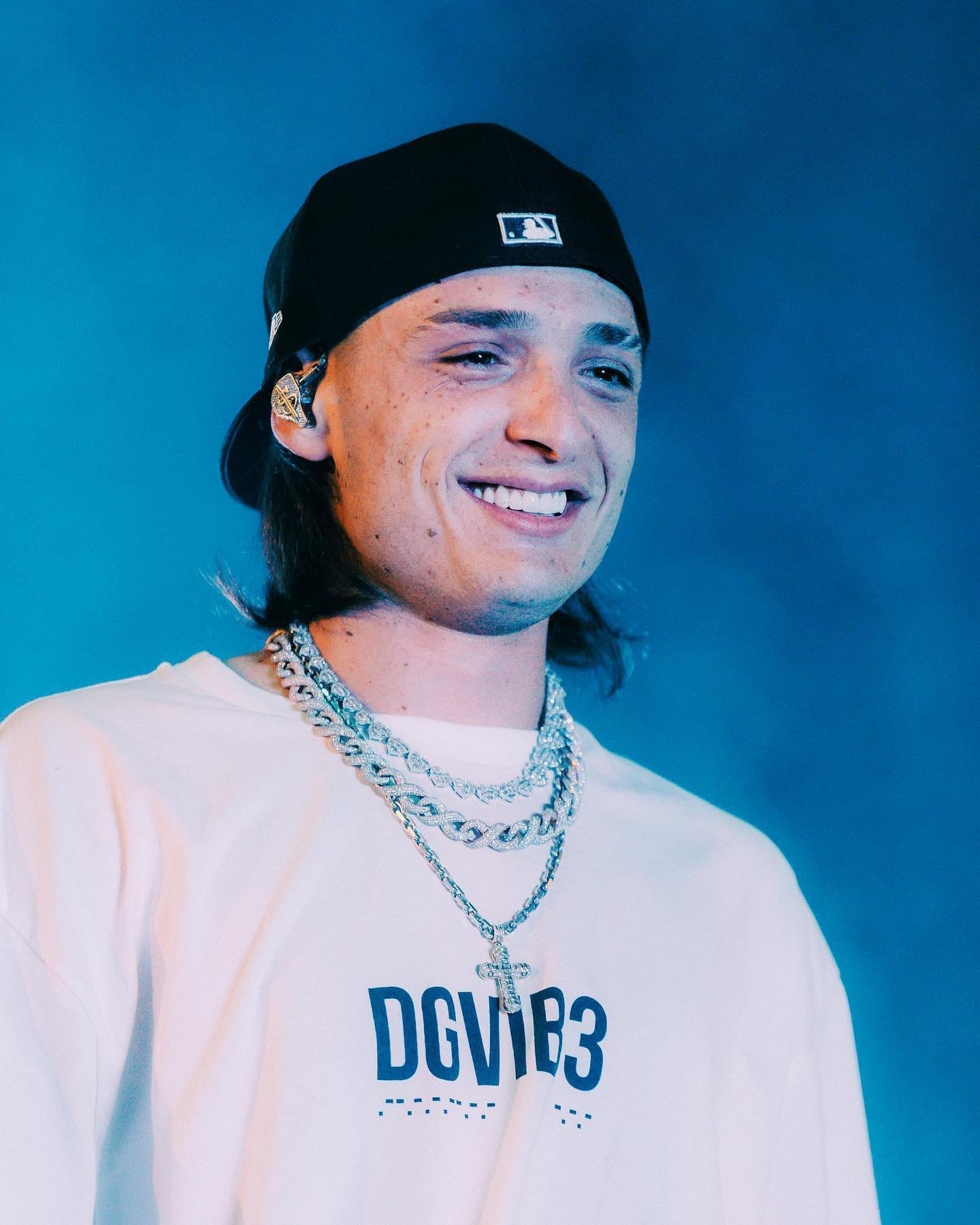 nxnoticias.com-ella-baila-sola-la-mejor-cancion-del-ano