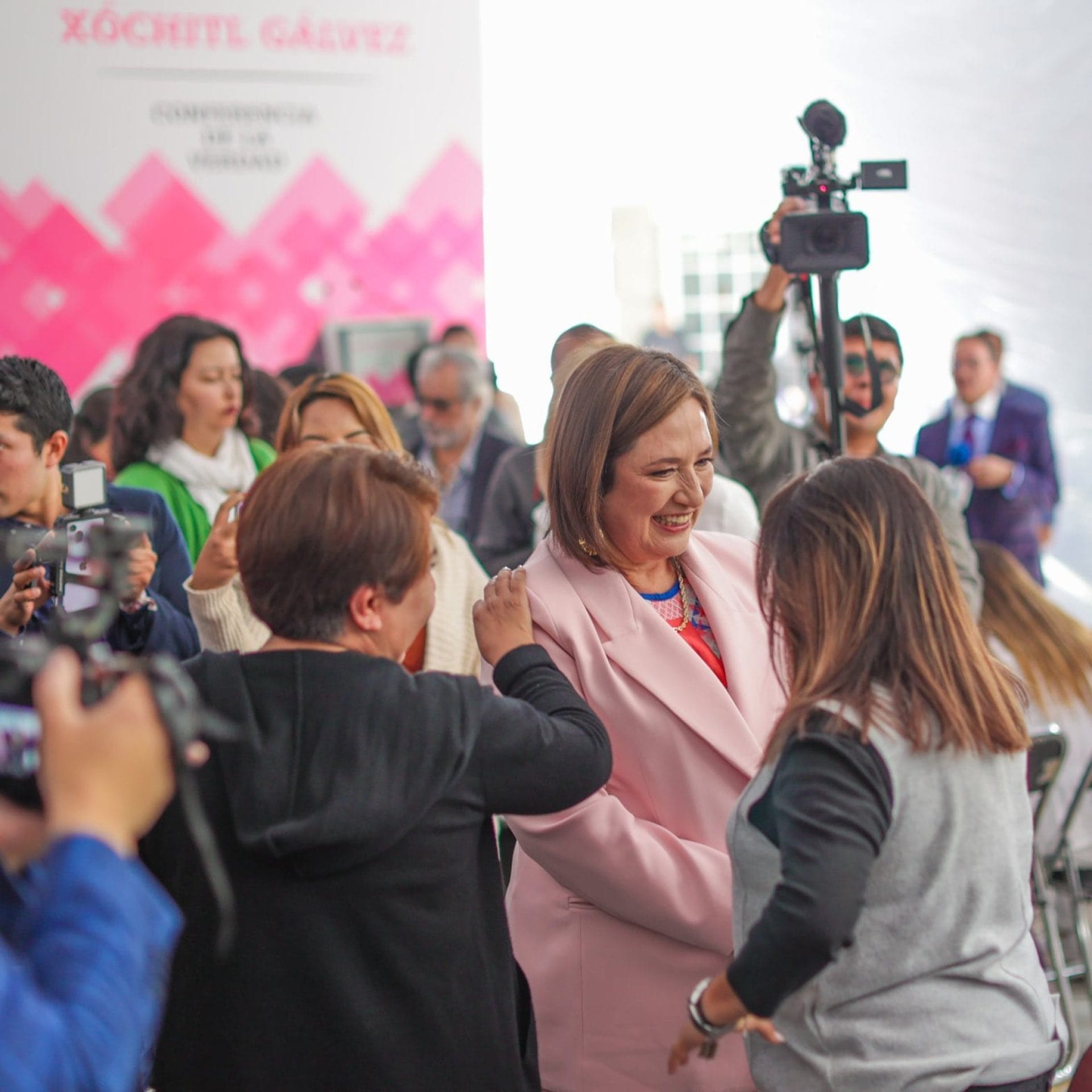 nxnoticias.com-inaugura-xochitl-su-mananera-acusa-a-amlo-de-insensible