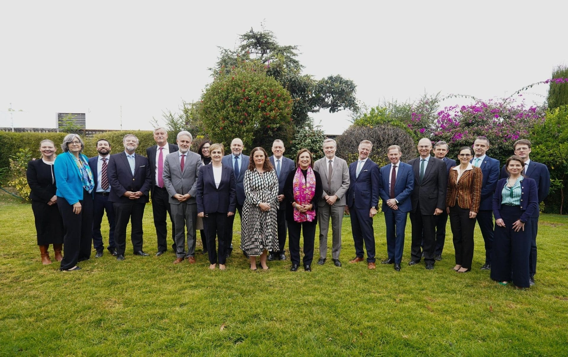 nxnoticias.com-se-reune-xochitl-con-embajadores-de-la-union-europea-en-mexico