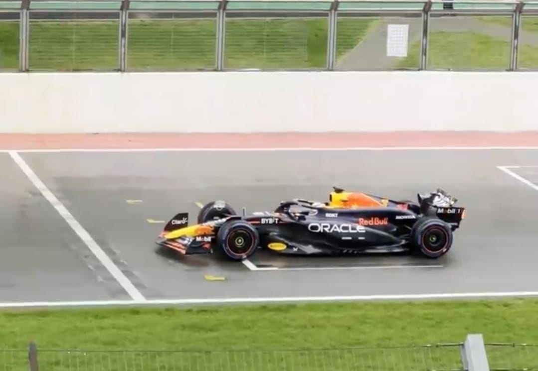 nxnoticias.com-corre-el-rb20-de-red-bull-sus-primeras-vueltas