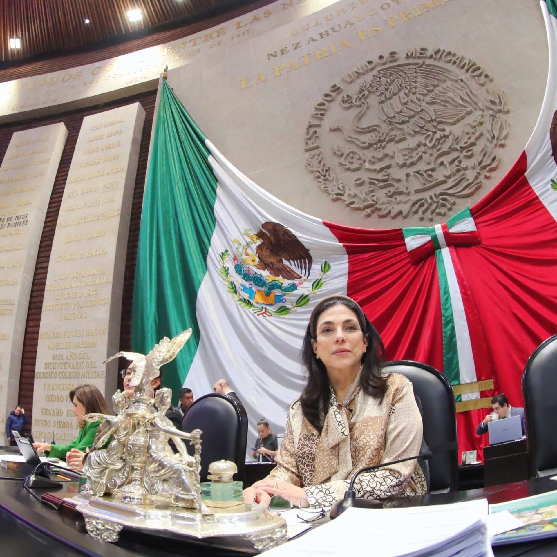 nxnoticias.com-turnan-a-comisiones-iniciativas-de-amlo