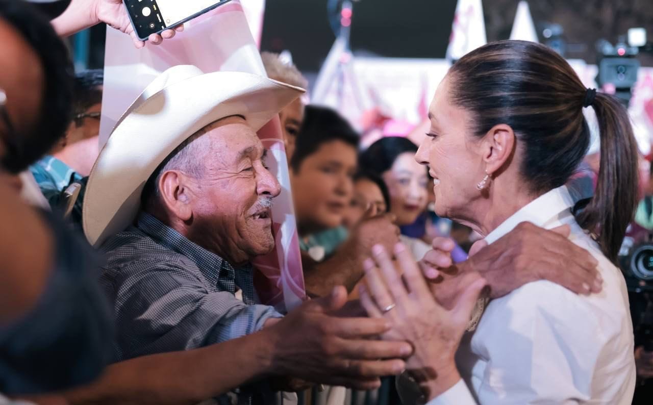 nxnoticias.com-afirma-claudia-que-en-el-caso-de-la-irrupcion-de-los-43-a-palacio-nacional-se-evito-la-confrontacion-en-nuestros-gobiernos-no-hay-represion-destaca