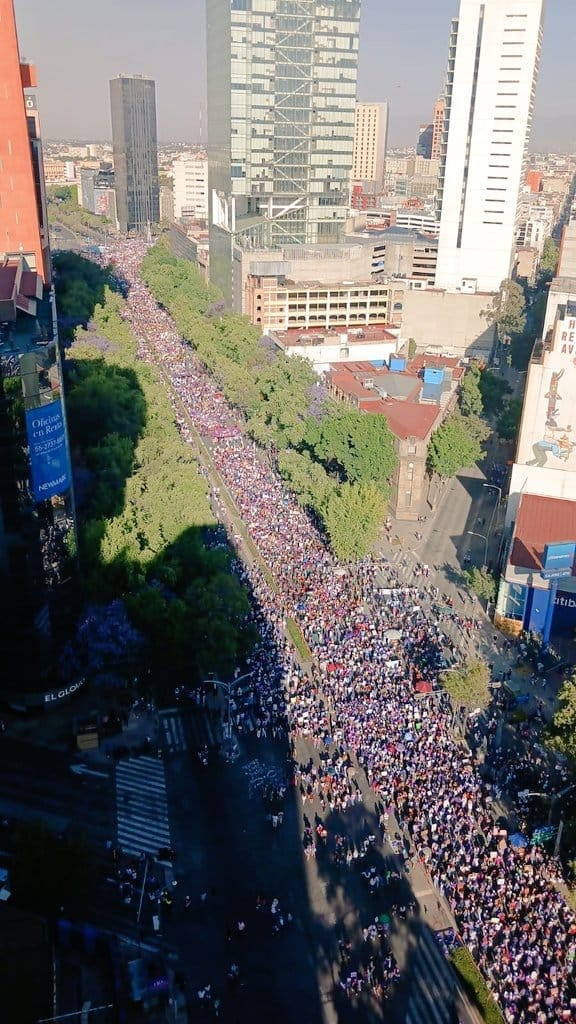 nxnoticias.com-marchan-y-exigen-en-paz-durante-el-8m