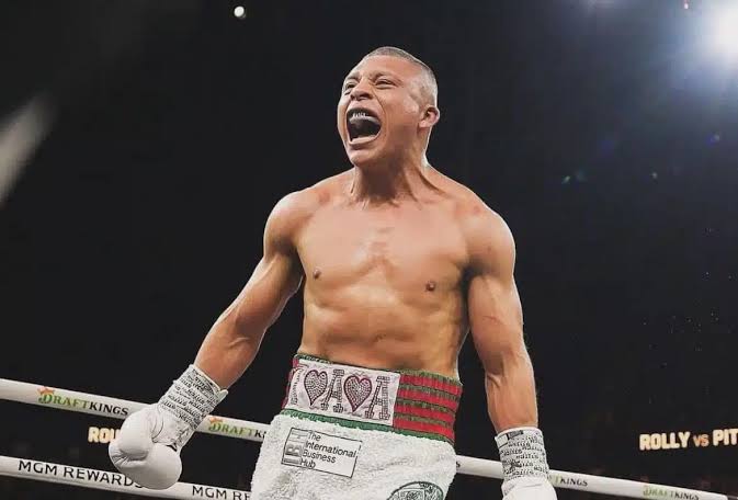 nxnoticias.com-muerde-el-pitbull-romero-en-las-vegas-y-es-campeon-del-mundo