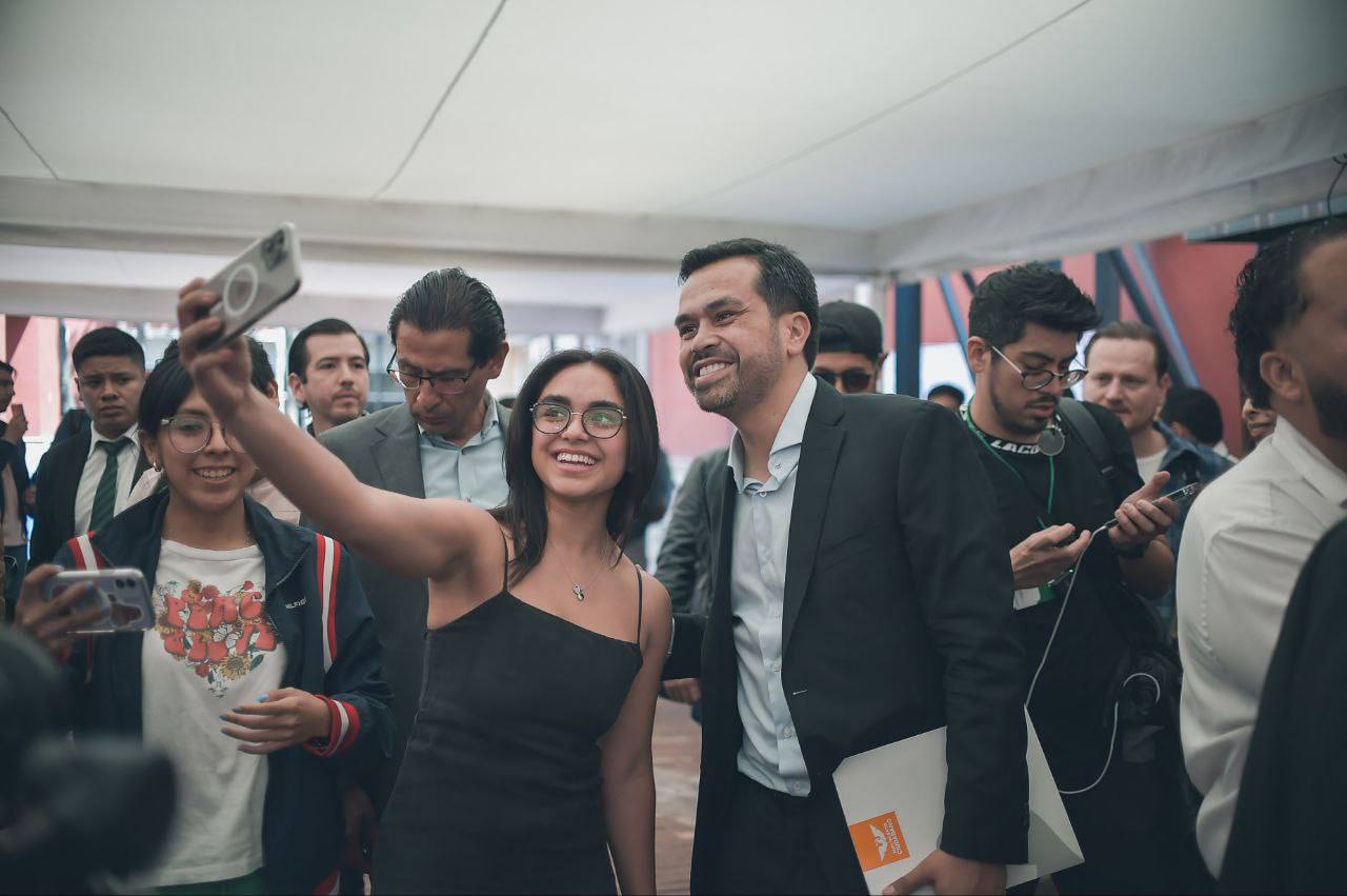 nxnoticias.com-pide-maynez-a-amlo-no-minimizar-protestas-de-padres-de-los-43