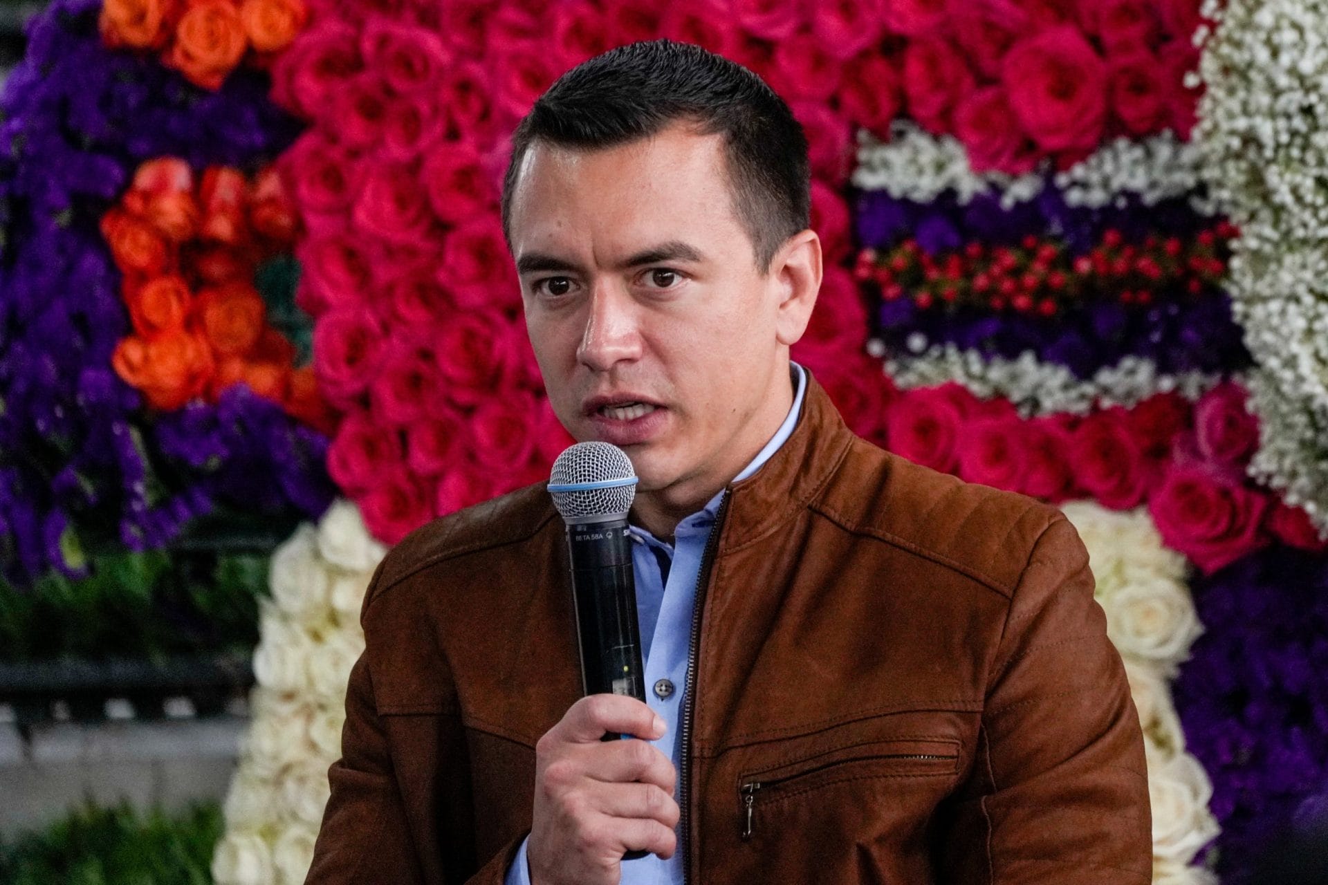 nxnoticias.com-afirma-presidente-de-ecuador-que-no-se-arrepiente-por-irrupcion-a-la-embajada-de-mexico