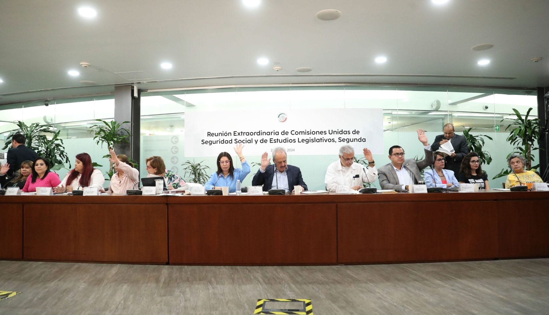 nxnoticias.com-avanza-en-comisiones-del-senado-reforma-sobre-recursos-no-reclamados-en-afores