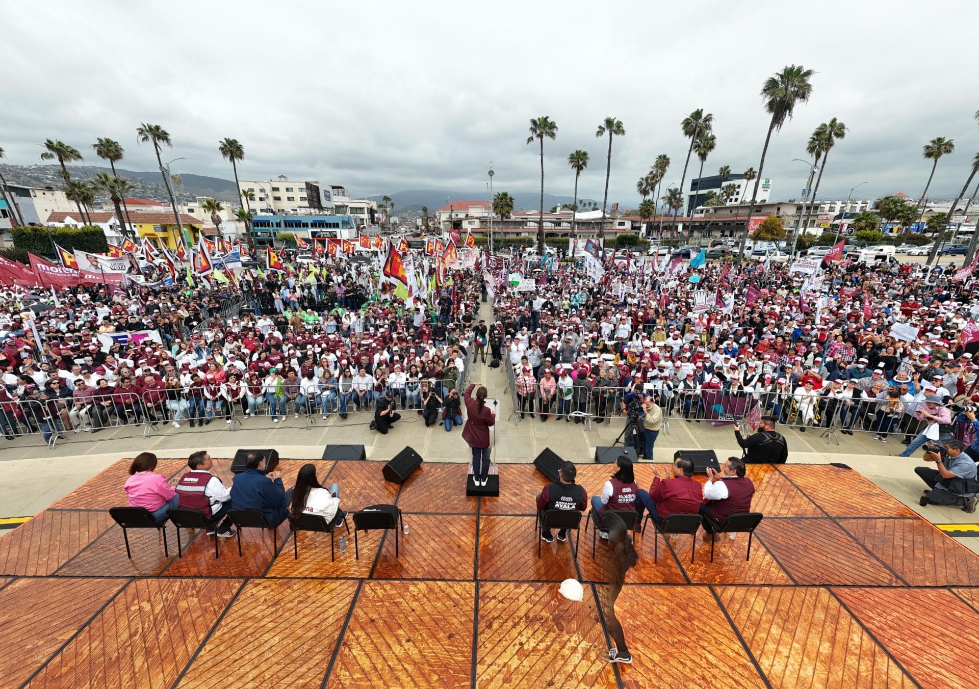 nxnoticias.com-de-gira-por-ensenada-bc-claudia-se-compromete-a-solucionar-la-problematica-de-abasto-de-agua-potable-trabajara-con-el-apoyo-de-cientificos
