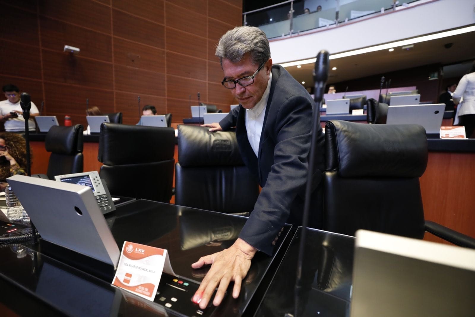 nxnoticias.com-destaca-monreal-que-ve-dificil-nombrar-vacantes-en-el-inai