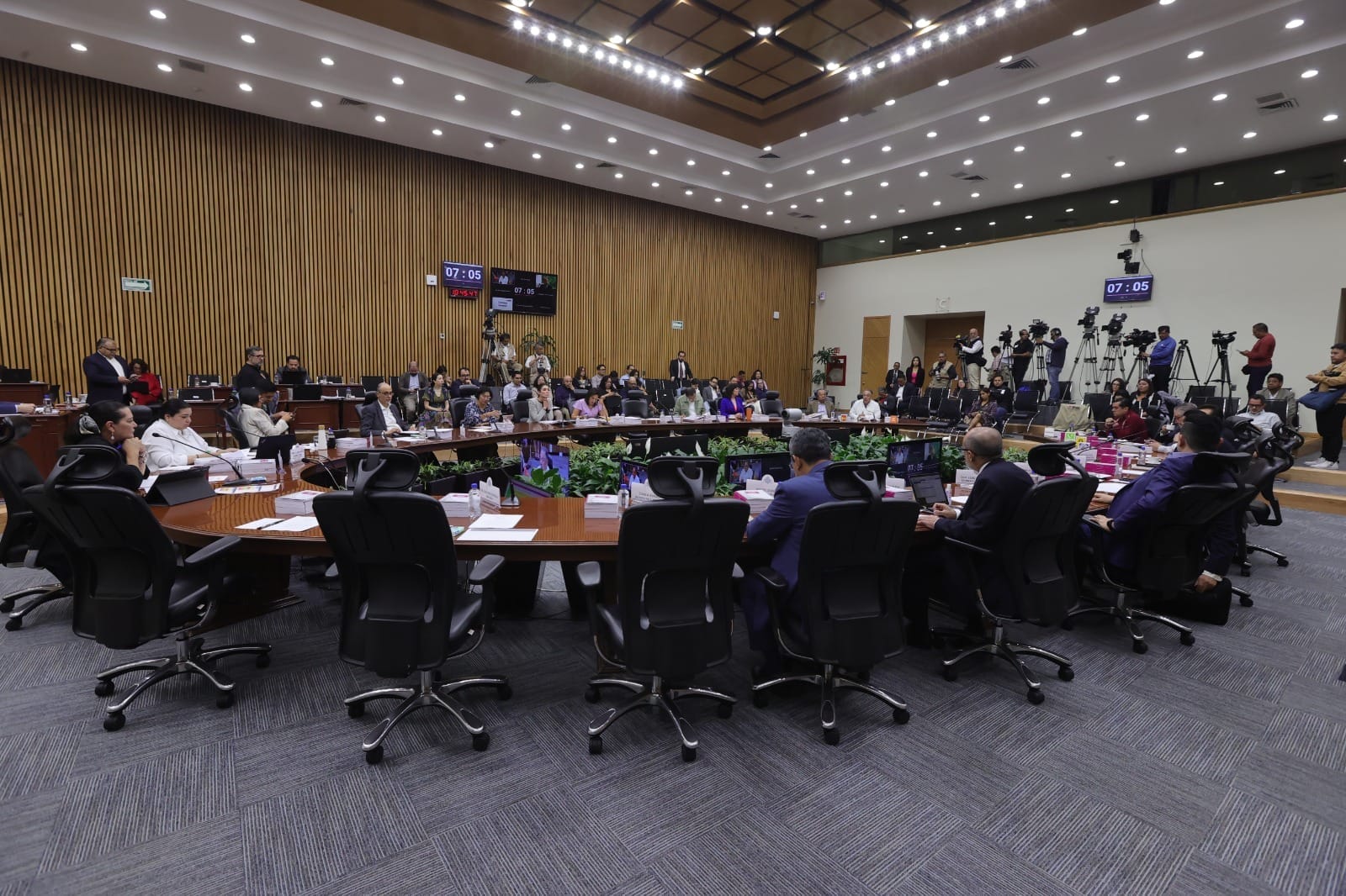 nxnoticias.com-por-unanimidad-el-ine-rechaza-suspender-las-mananeras-de-amlo