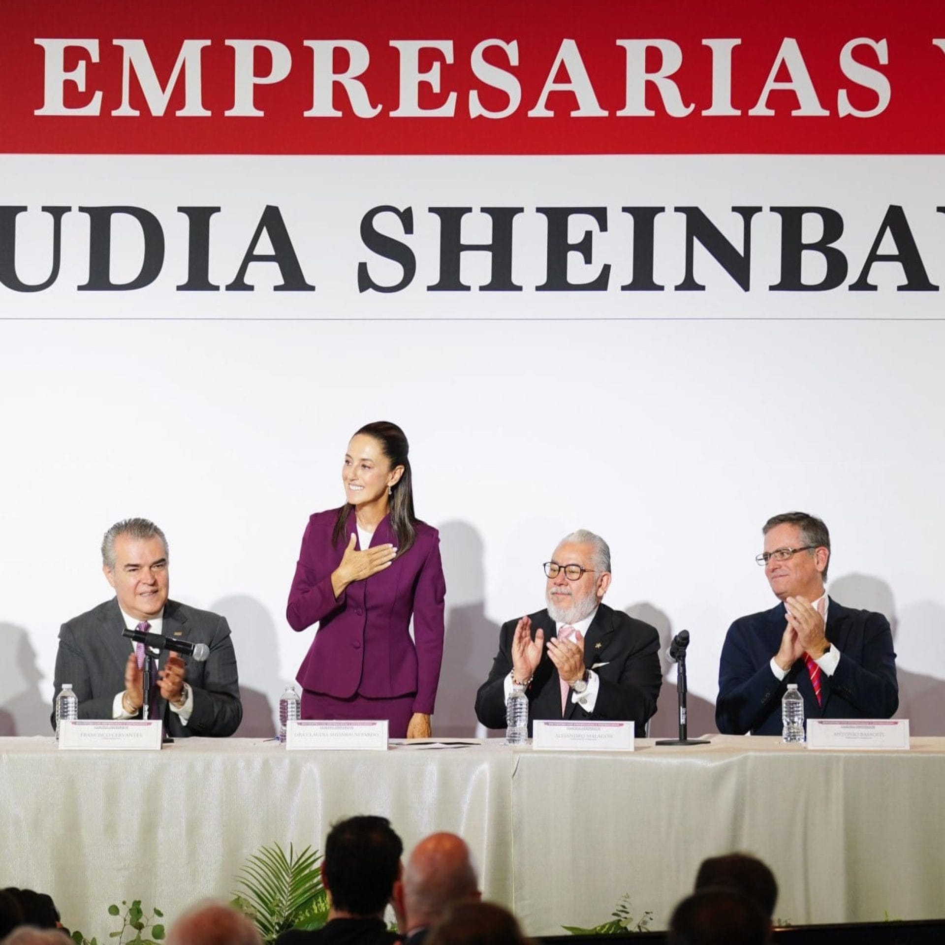 nxnoticias.com-revisa-equipo-de-claudia-el-t-mec