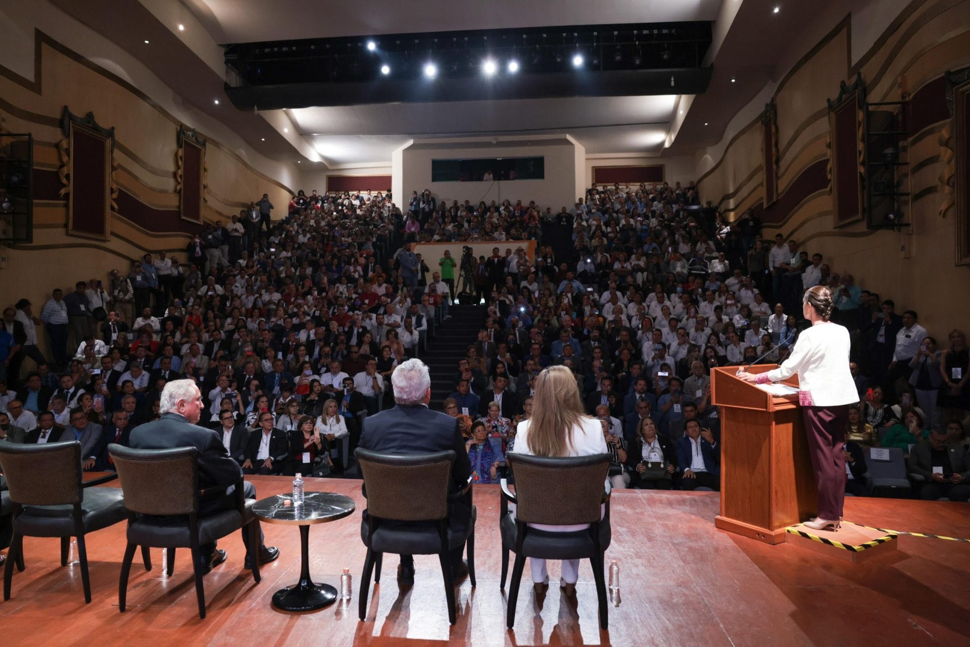 nxnoticias.com-ante-la-fstse-claudia-se-compromete-a-mantener-el-dialogo-para-garantizar-el-acceso-a-los-trabajadores-a-una-vida-de-bienestar