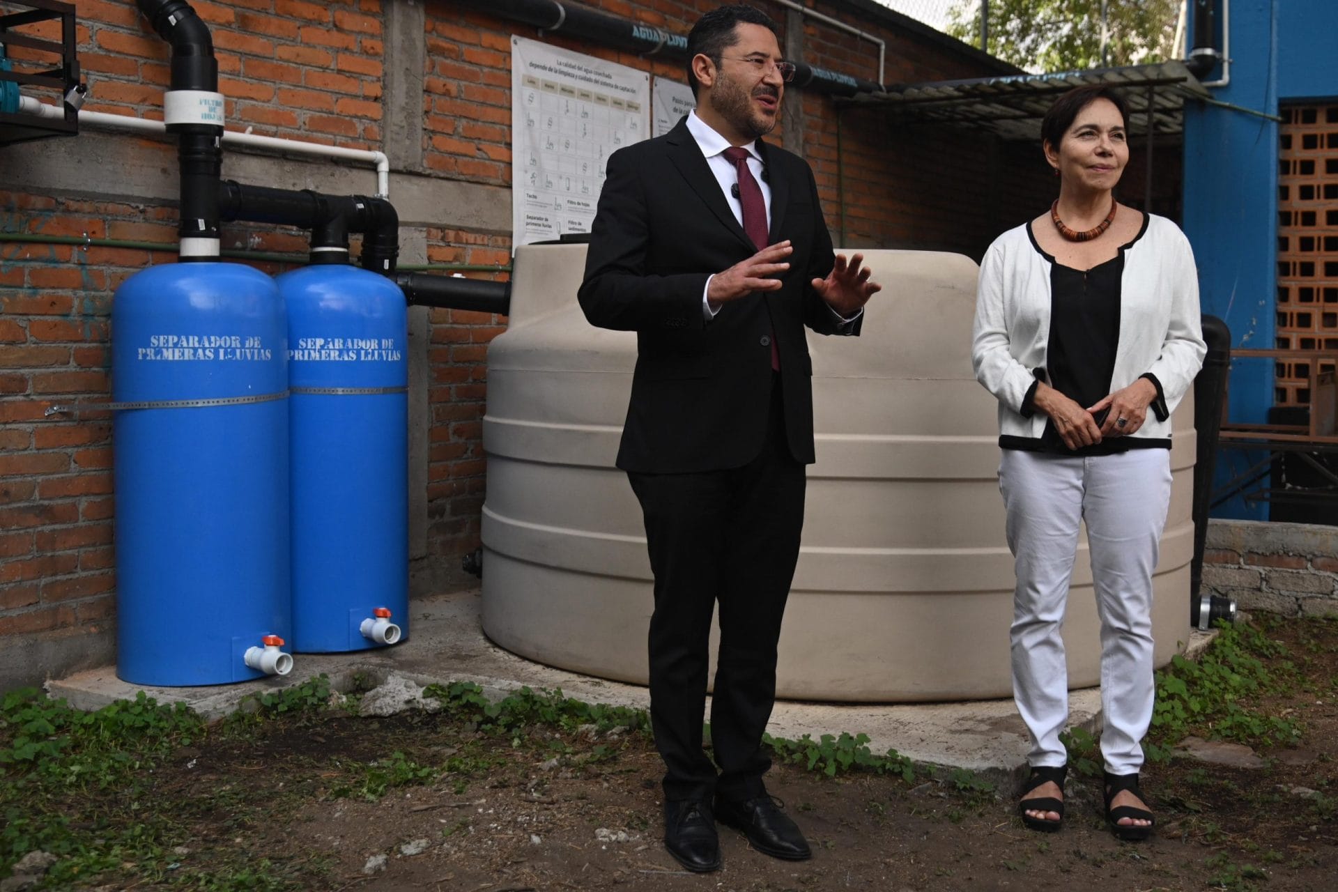 nxnoticias.com-instala-gobierno-de-la-cdmx-sistemas-de-captacion-de-agua-en-escuelas-publicas