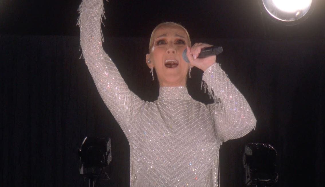 nxnoticias.com-espectacular-regreso-de-celine-dion-a-los-escenarios-durante-la-inauguracion-de-los-juegos-olimpicos