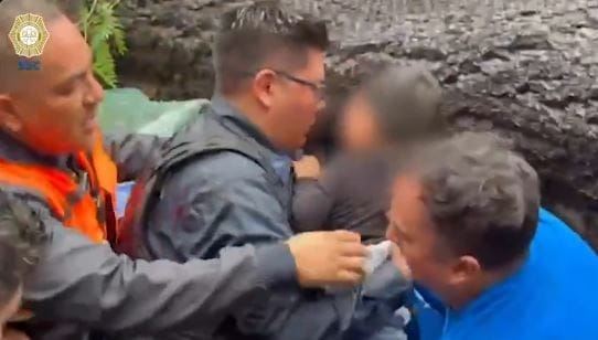 nxnoticias.com-muere-mujer-tras-caer-arbol-en-vehiculo-su-bebe-fue-rescatado