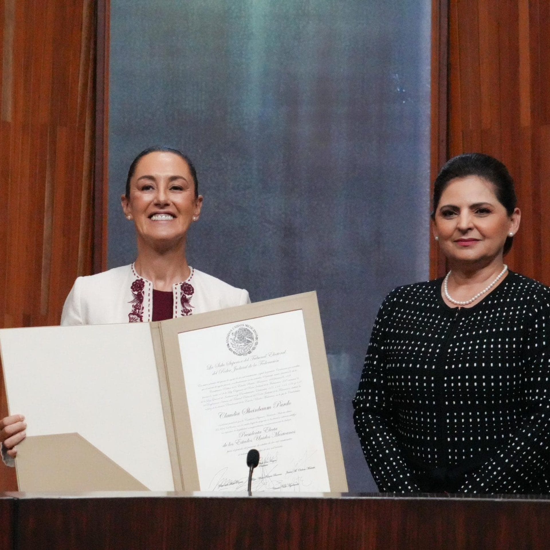 nxnoticias.com-claudia-sheinbaum-recibe-constancia-como-presidenta-electa-de-mexico