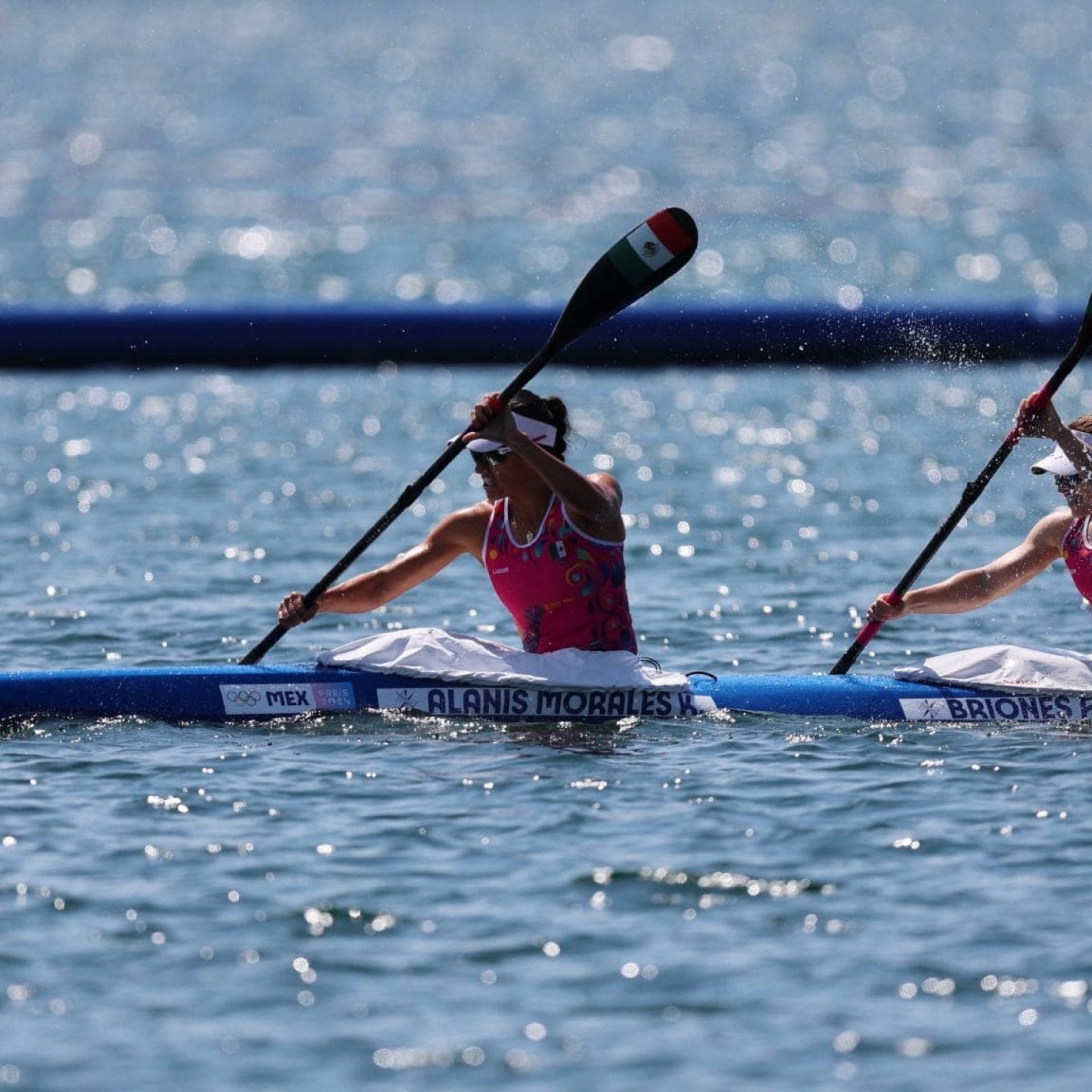 nxnoticias.com-karina-alanis-y-beatriz-briones-un-paso-hacia-la-final-en-canotaje