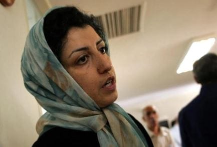 nxnoticias.com-premio-nobel-de-la-paz-2023-fue-golpeada-en-una-prision-de-iran