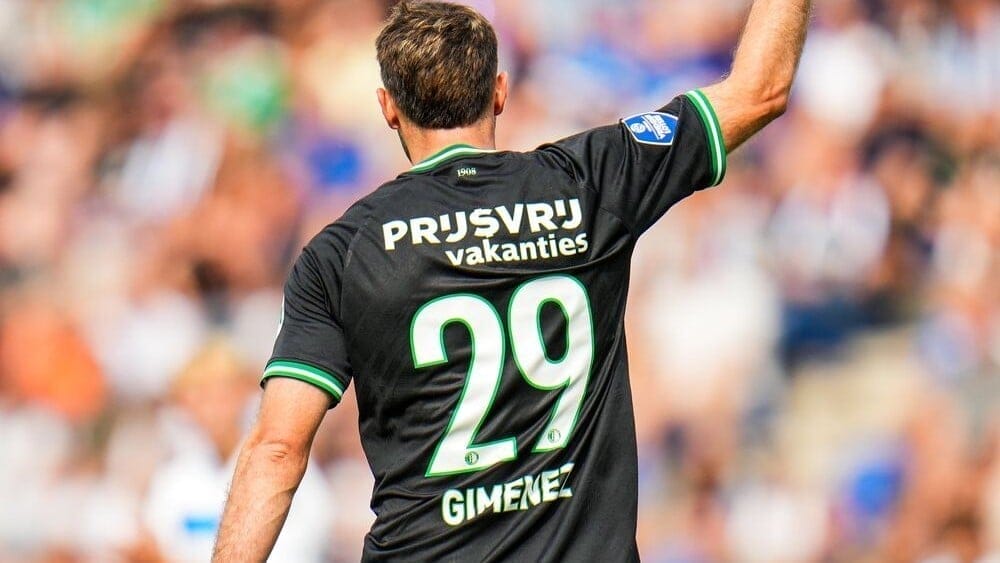 nxnoticias.com-santiago-gimenez-explota-doblete-historico-y-rumores-de-transferencia-a-la-alza