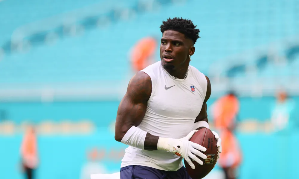 nxnoticias.com-controversia-en-miami-arresto-de-tyreek-hill-genera-indignacion