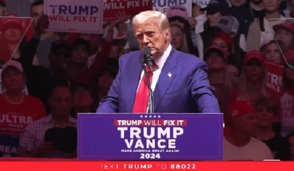 nxnoticias.com-a-poco-mas-de-una-semana-de-las-elecciones-de-eu-mitin-de-trump-desata-polemica