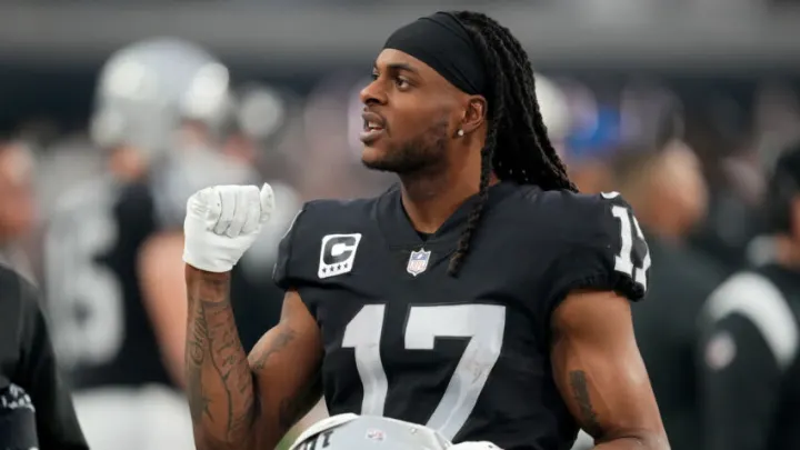 nxnoticias.com-davante-adams-busca-nuevo-equipo-tras-decepcionante-paso-por-los-raiders