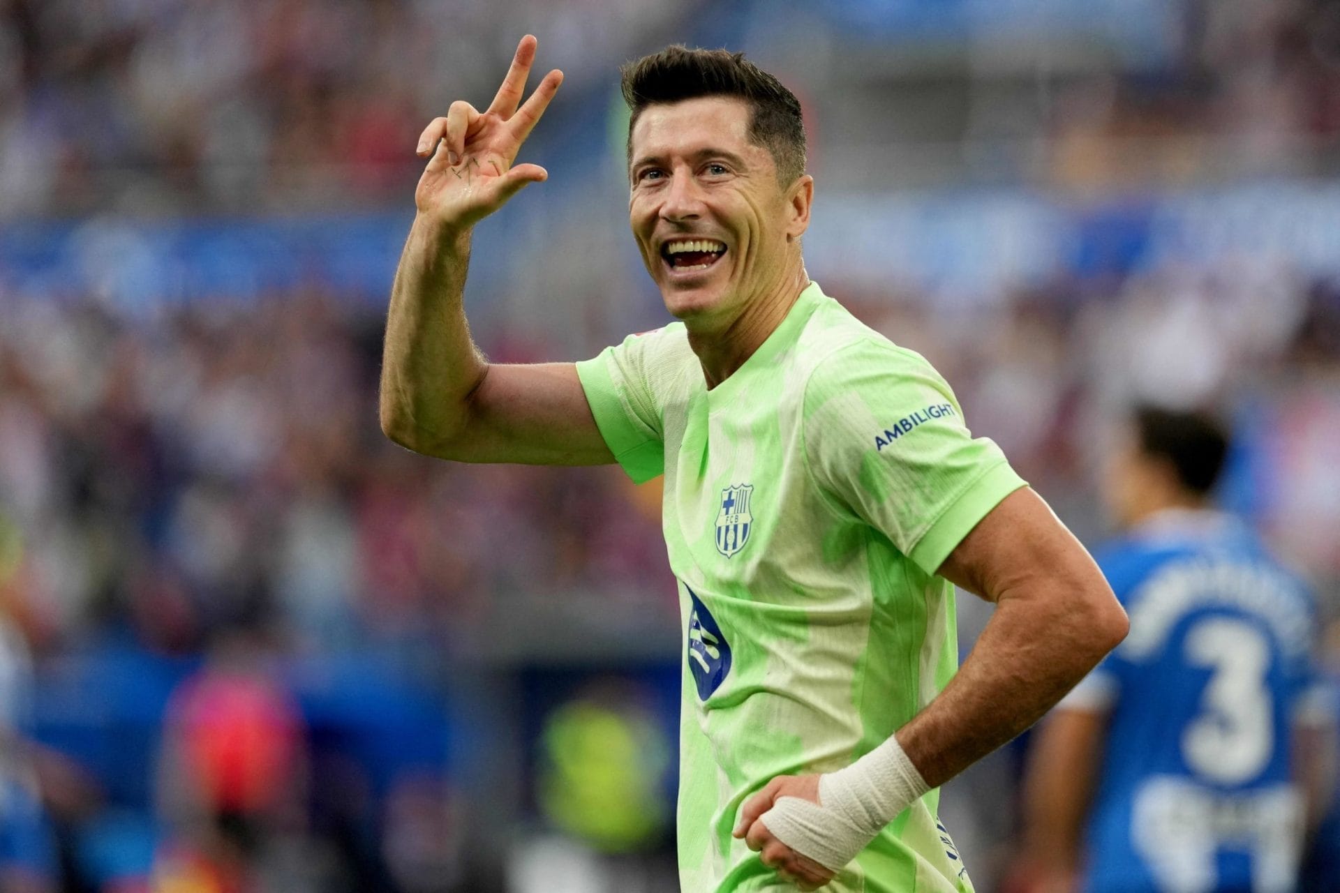 nxnoticias.com-lewandowski-firma-hat-trick-y-aun-tanto-de-los-70-goles-con-el-barcelona