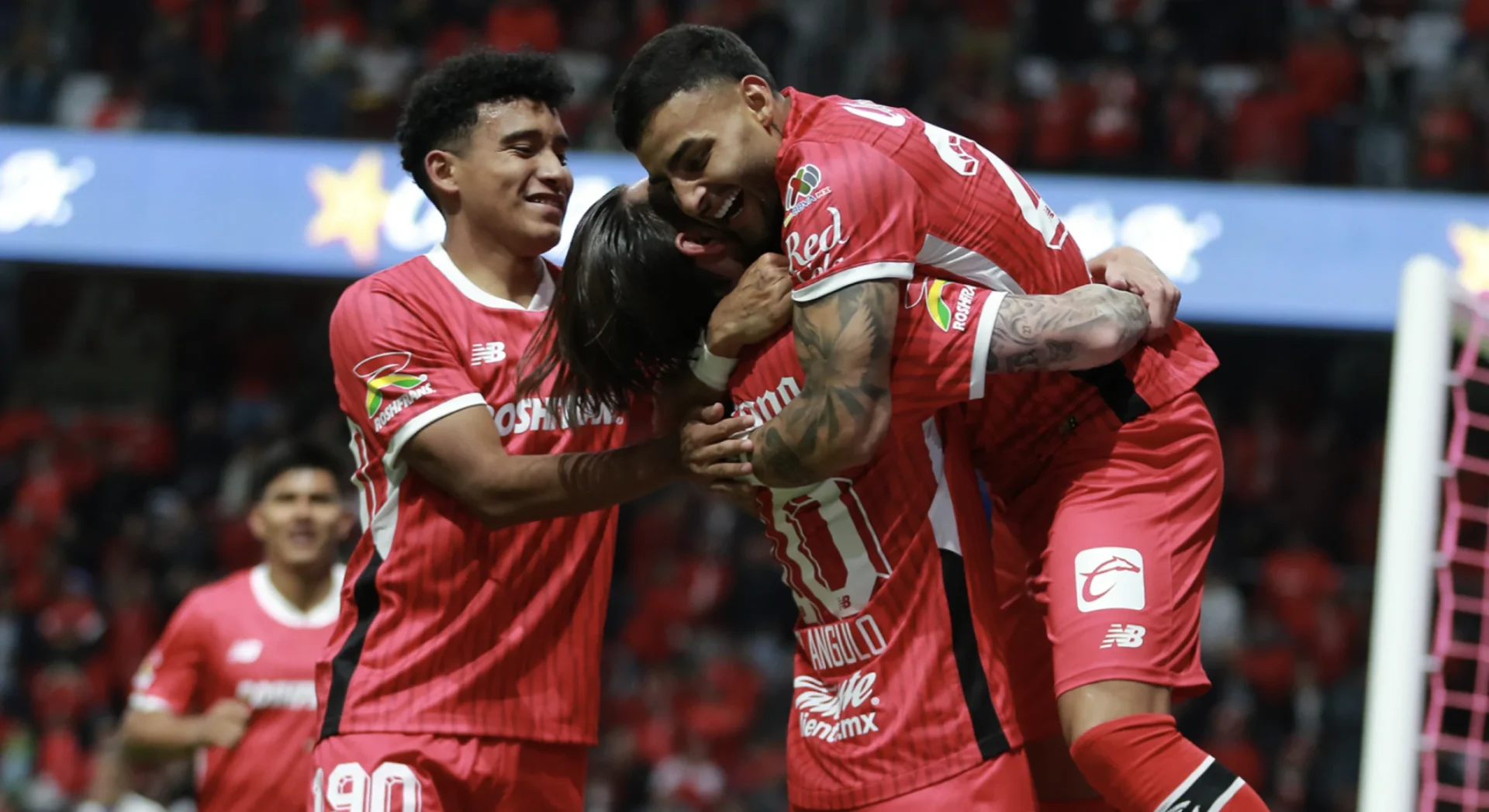 nxnoticias.com-toluca-destroza-al-puebla-5-0-con-un-paulinho-encendido