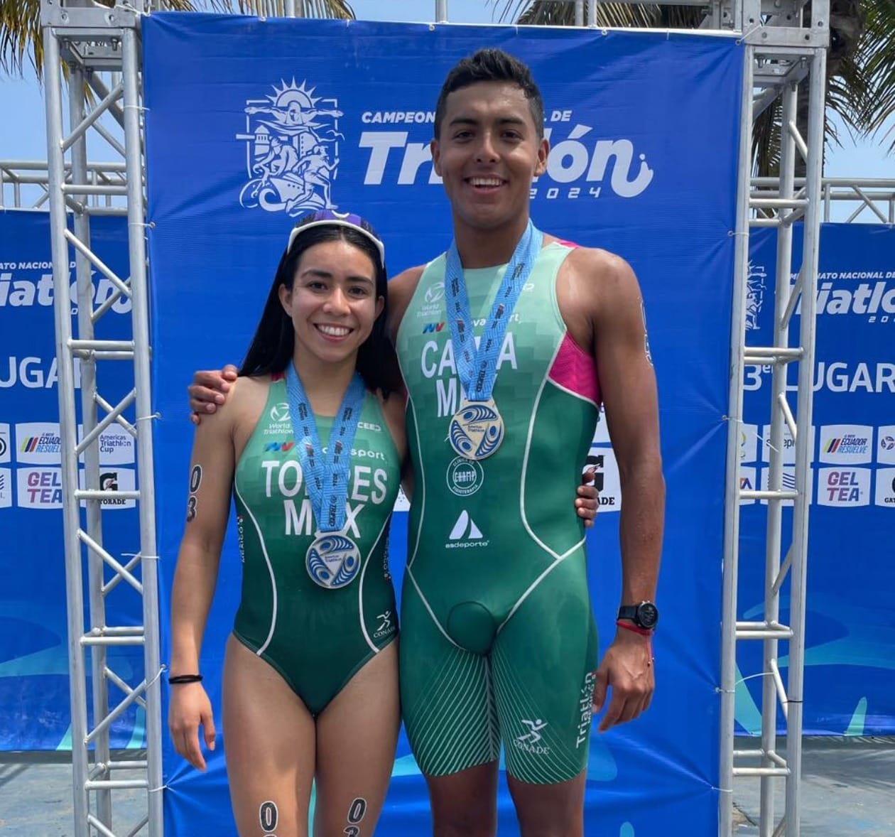nxnoticias.com-dylan-campa-y-ana-maria-torres-triunfan-en-la-copa-de-las-americas-de-triatlon