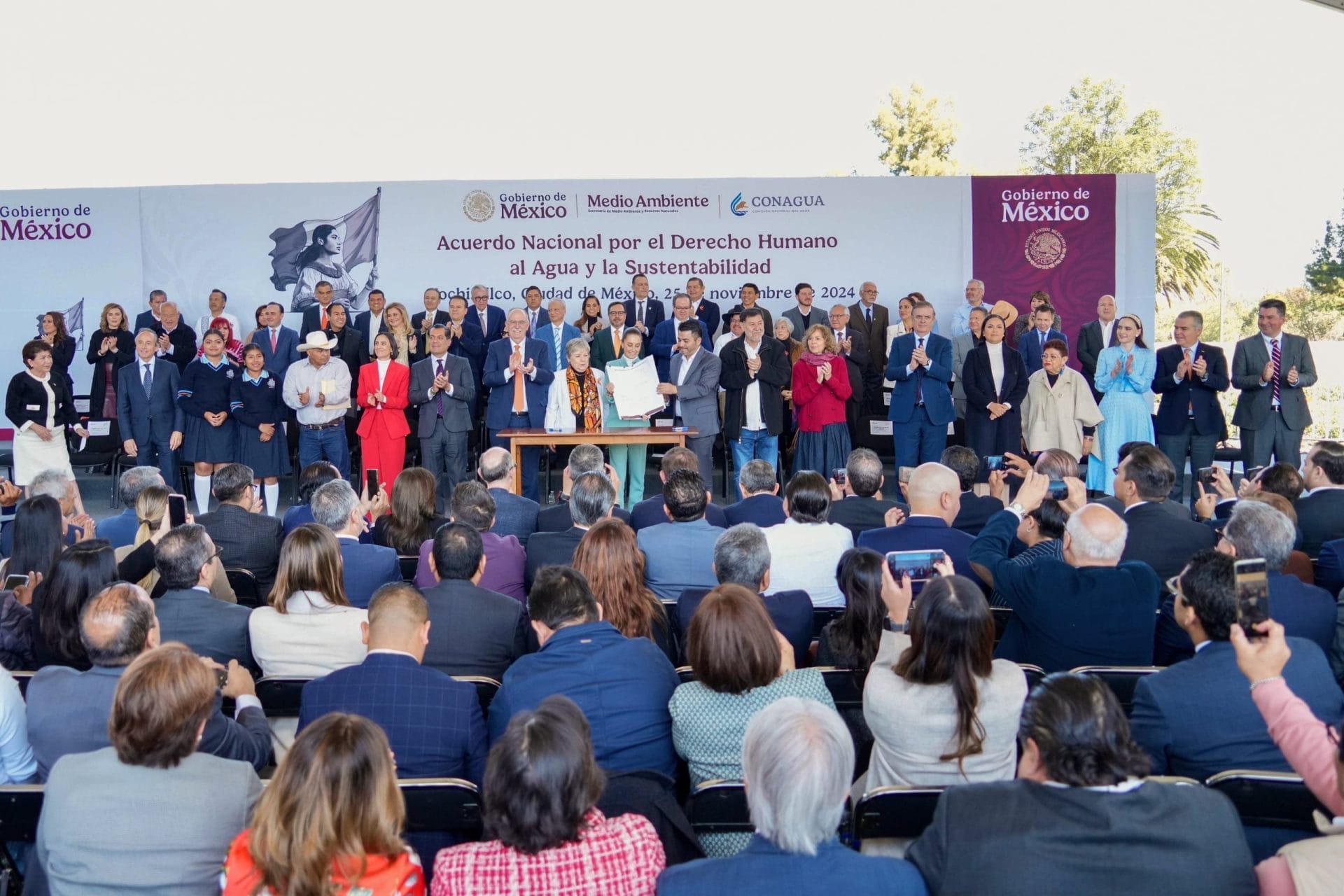 nxnoticias.com-firman-acuerdo-para-devolver-concesiones-y-garantizar-el-agua-como-un-derecho-humano