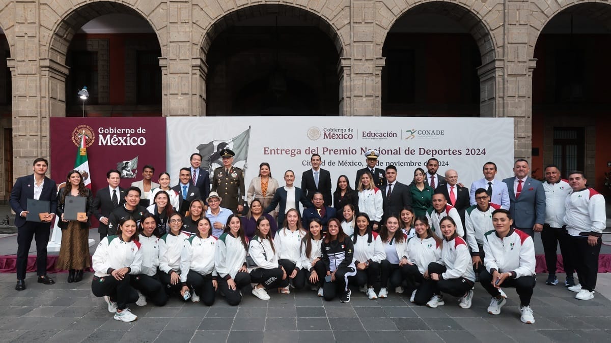 nxnoticias.com-nos-llenan-de-orgullo-y-son-ejemplo-a-seguir-sheinbaum-entrego-premio-nacional-de-deporte-2024