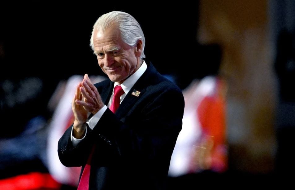 nxnoticias.com-exasesor-que-fue-condenado-por-asalto-a-capitolio-servira-nuevamente-a-trump