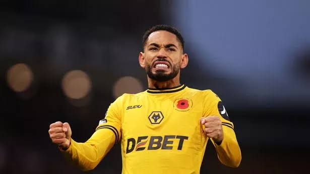 nxnoticias.com-golazo-olimpico-de-cunha-wolves-derrota-al-manchester-united