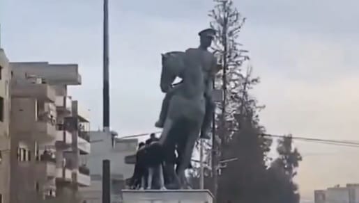 nxnoticias.com-rebeldes-afirman-que-bashar-al-assad-huyo-de-siria-celebran-en-las-calles