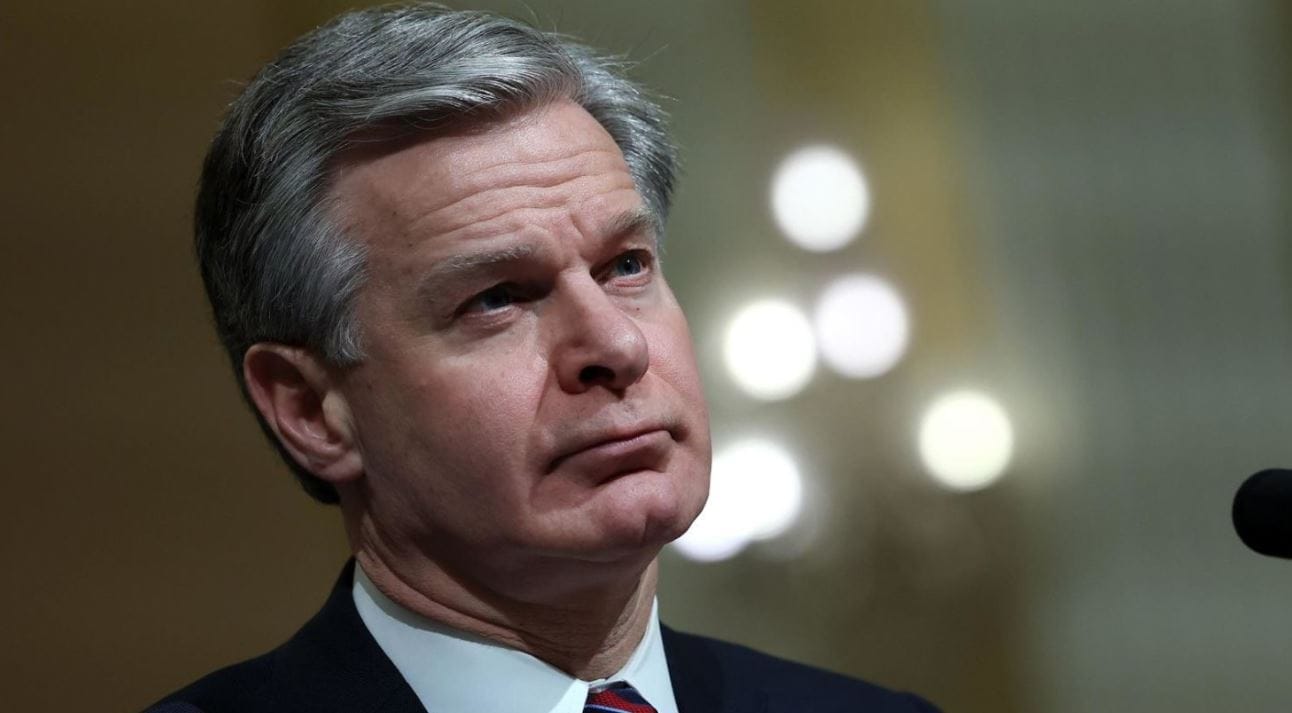 nxnoticias.com-renuncia-director-del-fbi-chris-wray-por-anuncio-de-trump