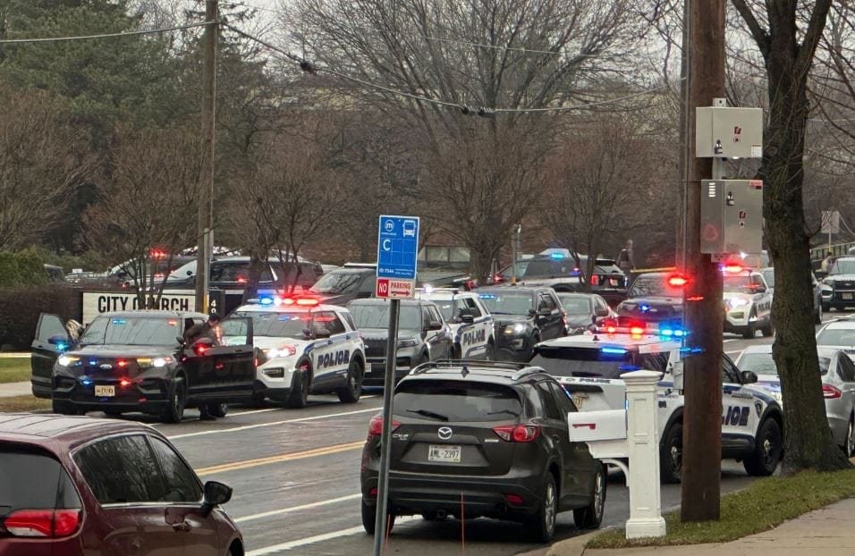 nxnoticias.com-tiroteo-en-escuela-de-wisconsin-fue-perpetrado-por-joven-de-15-anos