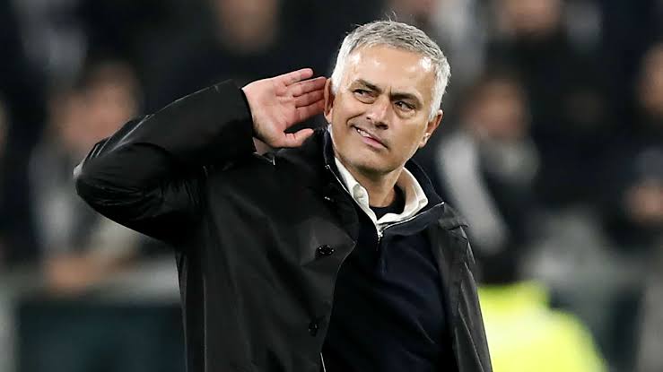 nxnoticias.com-video-viral-la-inesperada-reaccion-de-mourinho-tras-festejo-de-asistente