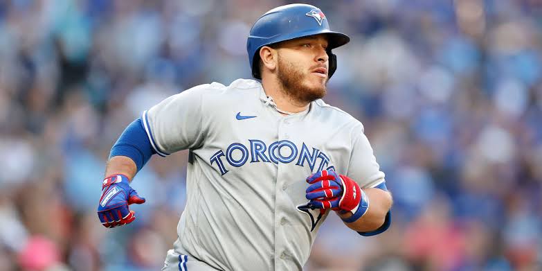 nxnoticias.com-alejandro-kirk-entre-los-10-mejores-receptores-de-la-mlb