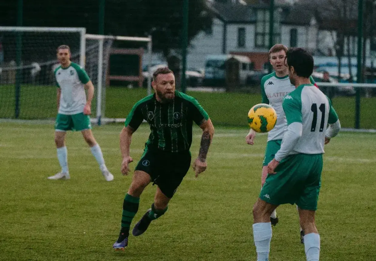 nxnoticias.com-conor-mcgregor-deja-el-octagono-para-jugar-futbol