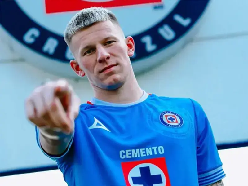 nxnoticias.com-cruz-azul-refuerza-su-mediocampo-con-la-incorporacion-del-polaco-mateusz-bogusz
