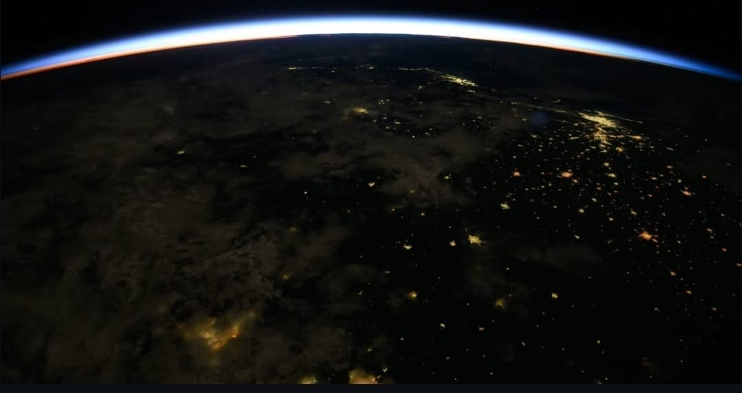 nxnoticias.com-eei-muestran-imagenes-de-la-llegada-de-2025-desde-el-espacio