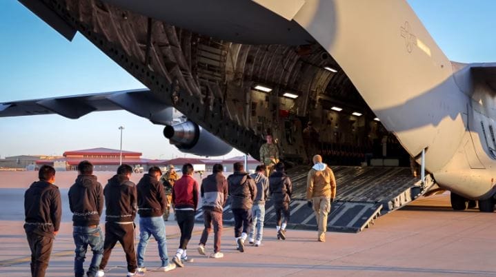 nxnoticias.com-gobierno-de-eu-compartio-imagenes-de-los-primeras-deportaciones