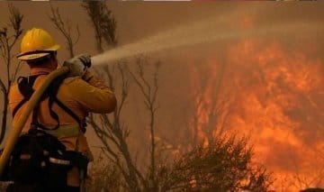 nxnoticias.com-incendios-forestales-son-apenas-contenidos-en-california-vientos-siguen-amenazando