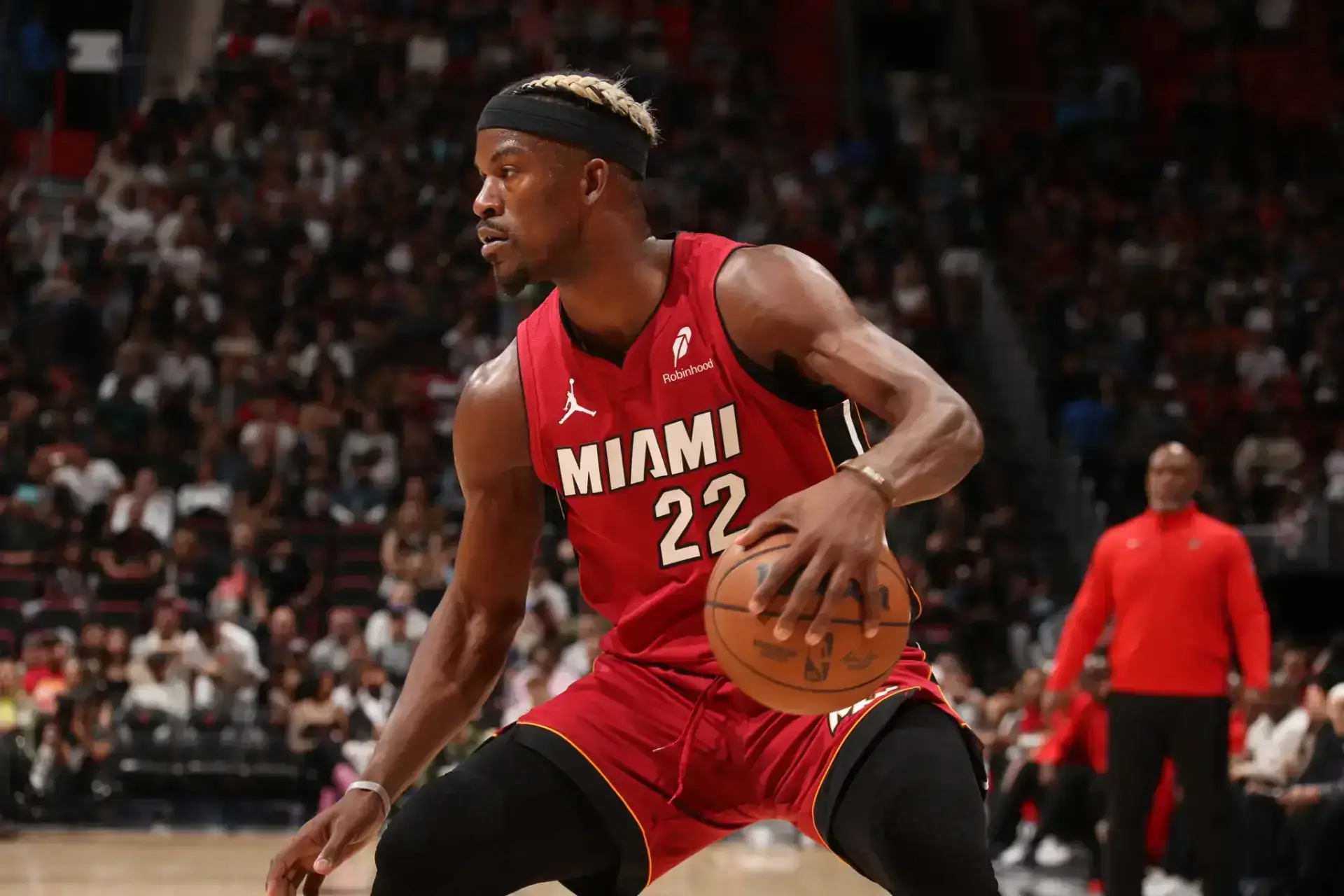 nxnoticias.com-jimmy-butler-suspendido-por-tercera-vez-por-el-miami-heat
