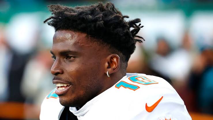 nxnoticias.com-tyreek-hill-anuncia-su-salida-de-los-miami-dolphins