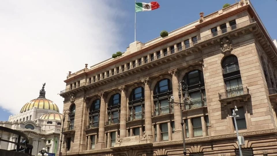 nxnoticias.com-banxico-baja-su-tasa-de-interes-a-9-5
