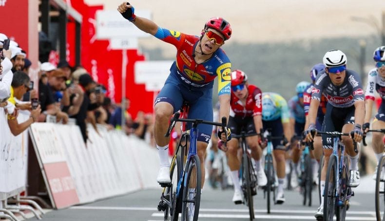 nxnoticias.com-ciclismo-jonathan-milan-se-establece-como-el-primer-lider-del-uae-tour