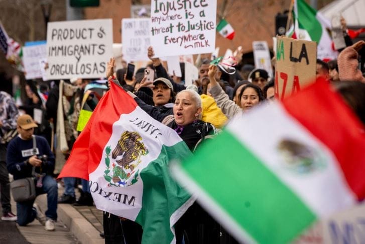 nxnoticias.com-con-obstaculos-llevan-a-cabo-un-dia-sin-migrantes-en-estados-unidos