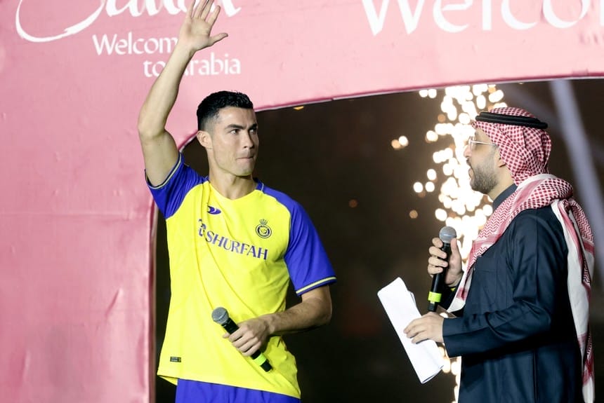 nxnoticias.com-cr7-dominador-el-atleta-mejor-pagado-del-mundo-en-2024