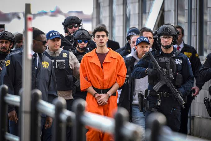 nxnoticias.com-mangione-se-declaro-no-culpable-de-cargos-por-el-asesinato-de-brian-thompson